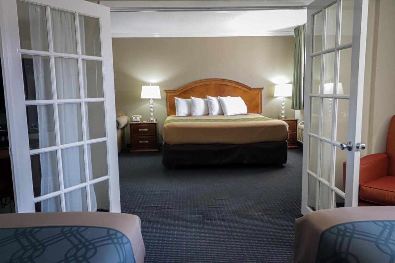 University Inn & Suites San Antonio Zewnętrze zdjęcie