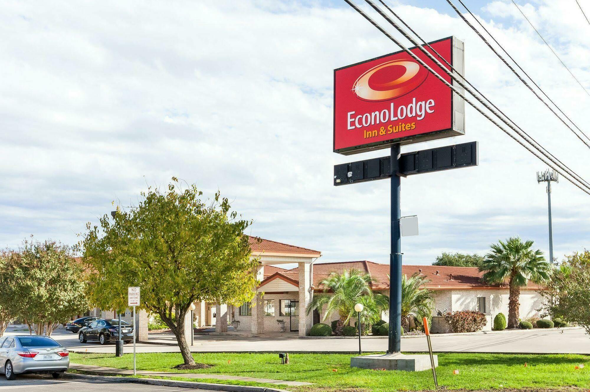 University Inn & Suites San Antonio Zewnętrze zdjęcie