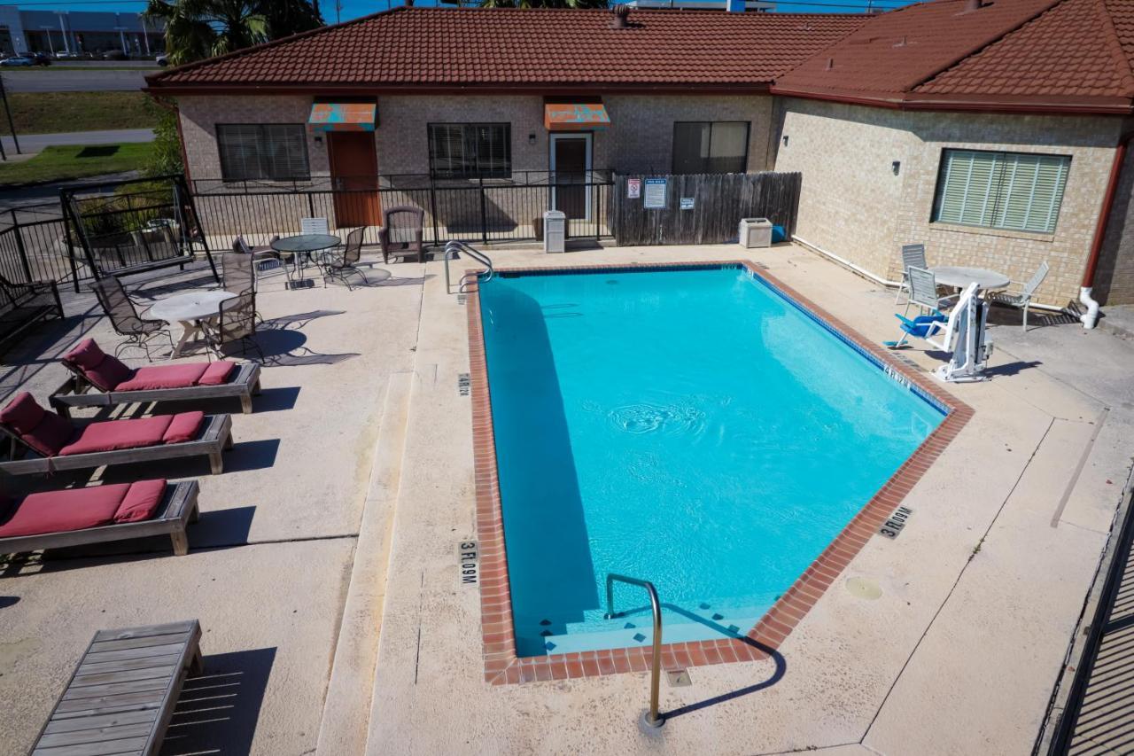 University Inn & Suites San Antonio Zewnętrze zdjęcie